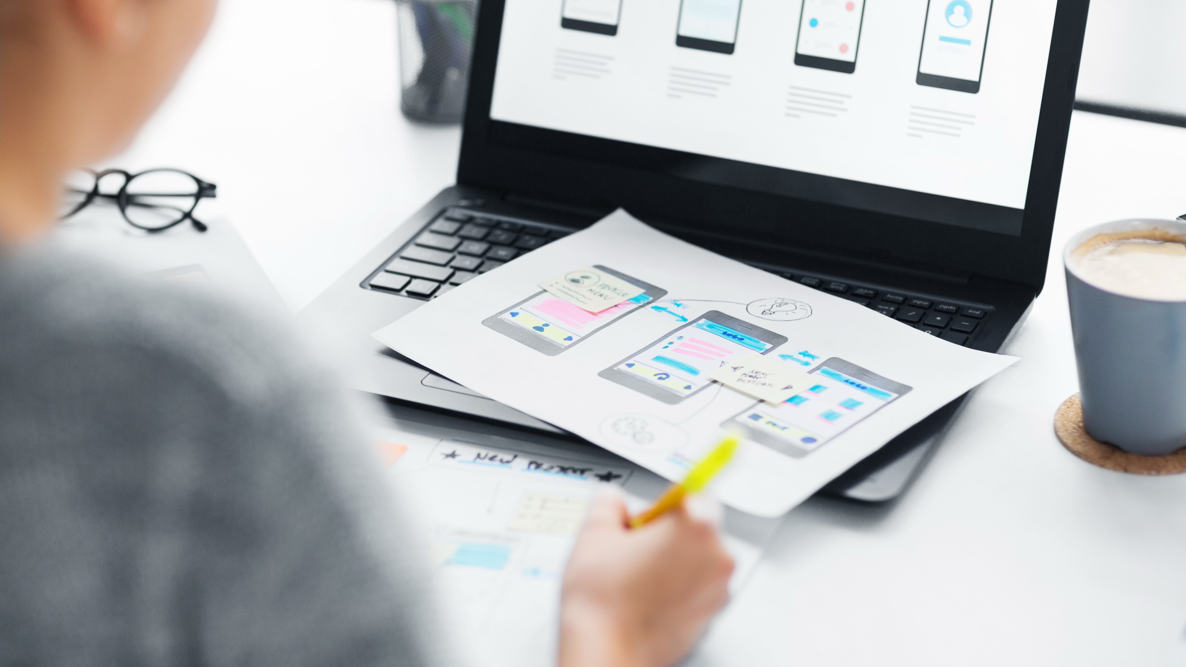 Simmeo operating view met executive workspace visual.